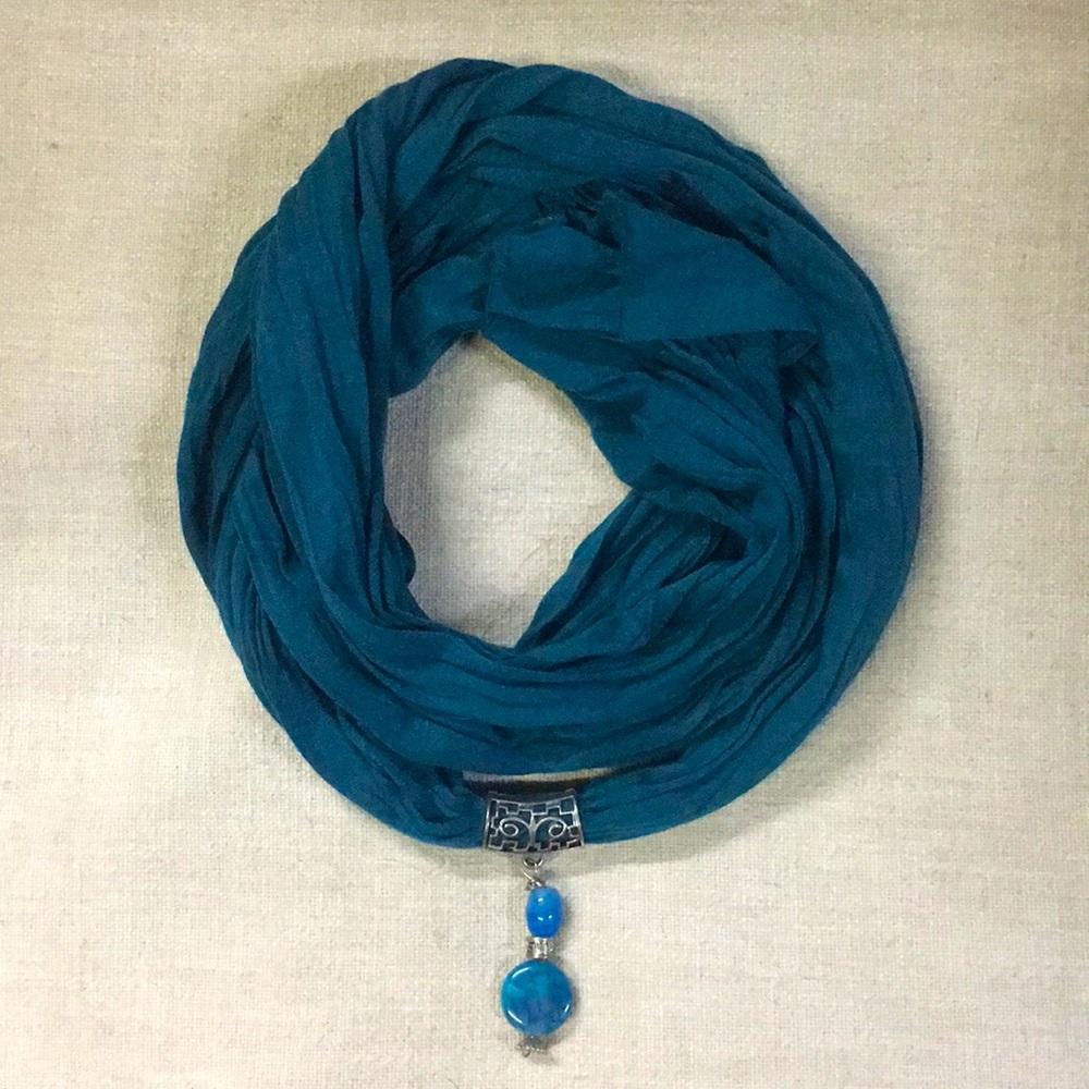Jade Scarf w/Silver Wrap and Beaded accent